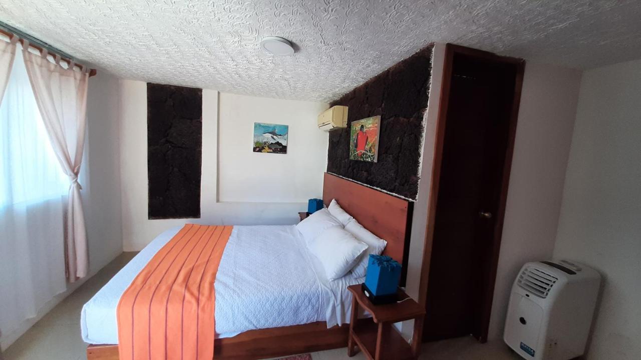 Hostal Tero Real Puerto Villamil Exteriör bild