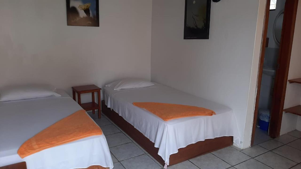 Hostal Tero Real Puerto Villamil Exteriör bild