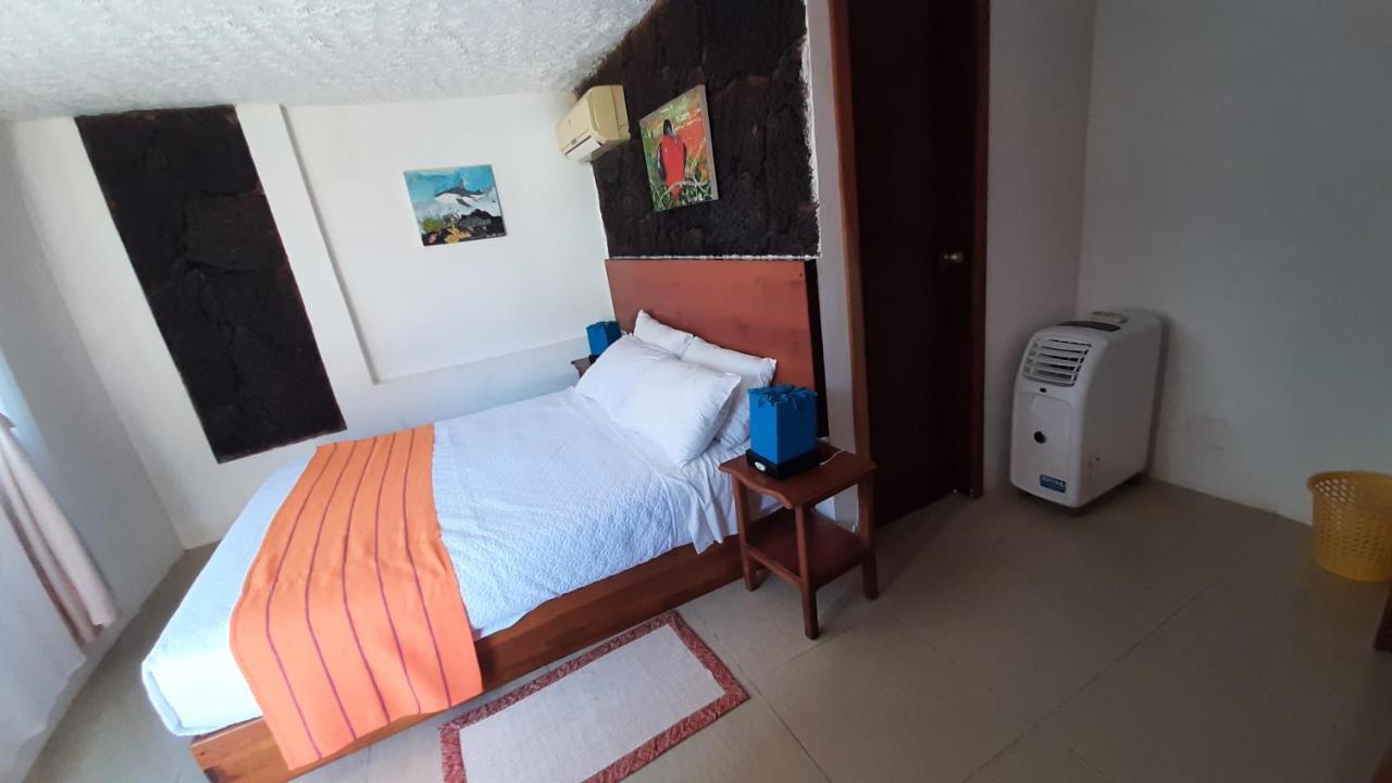 Hostal Tero Real Puerto Villamil Exteriör bild