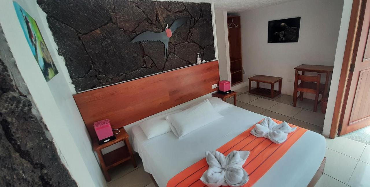 Hostal Tero Real Puerto Villamil Rum bild