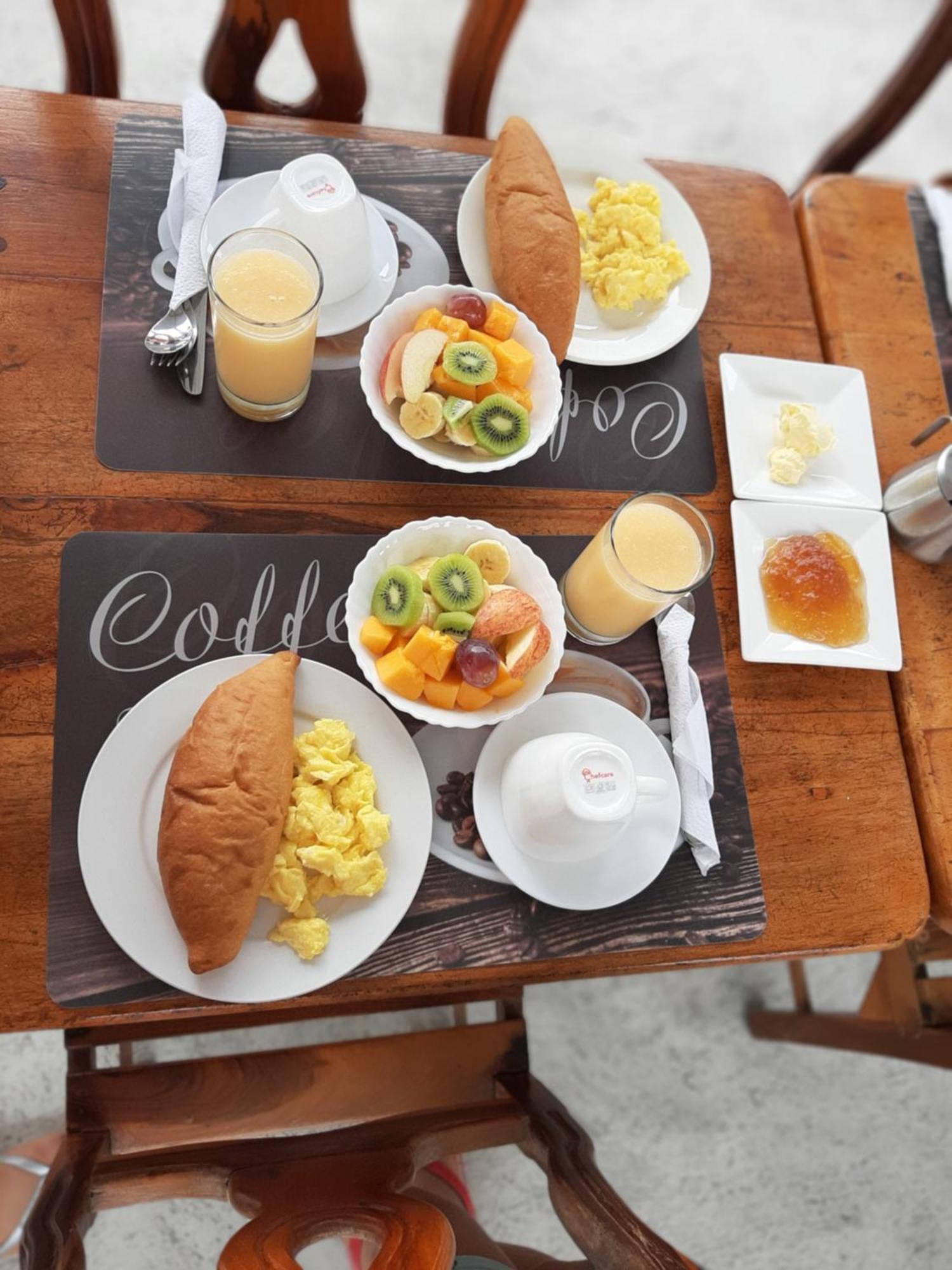Hostal Tero Real Puerto Villamil Exteriör bild