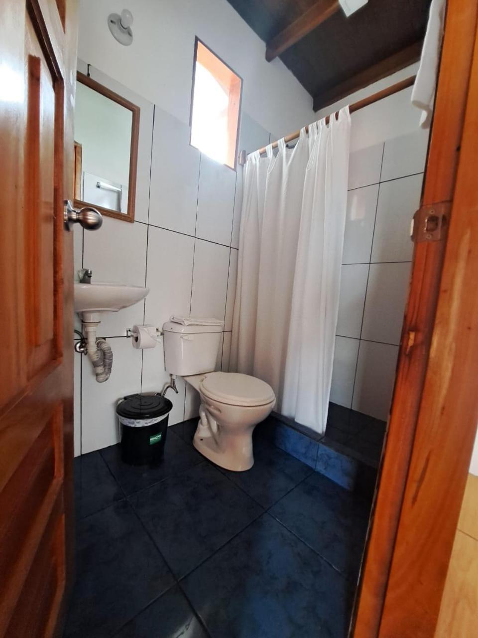 Hostal Tero Real Puerto Villamil Exteriör bild