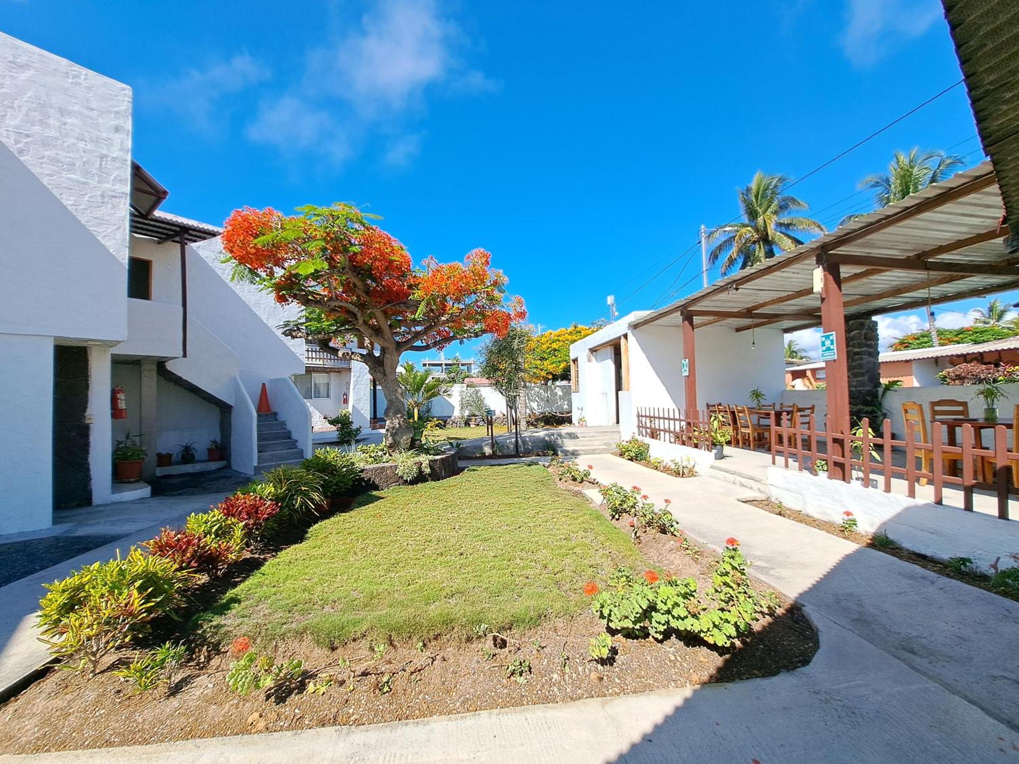 Hostal Tero Real Puerto Villamil Exteriör bild
